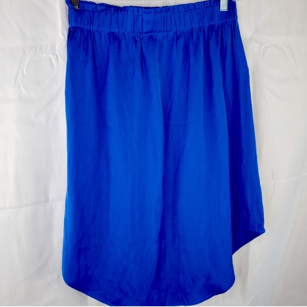 Size medium petite Loft pull on skirt serene sapphire color
